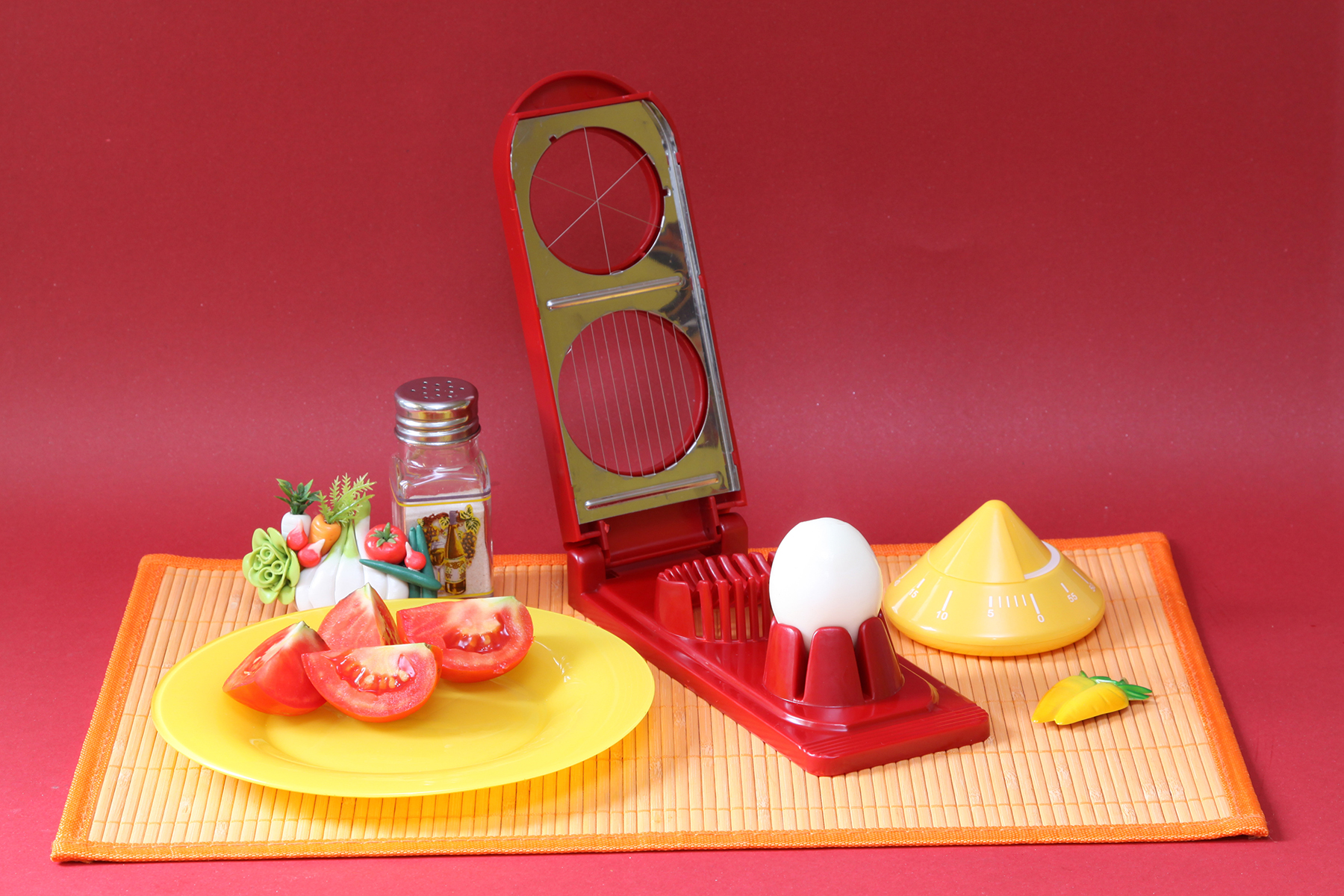 Egg_cutter_before